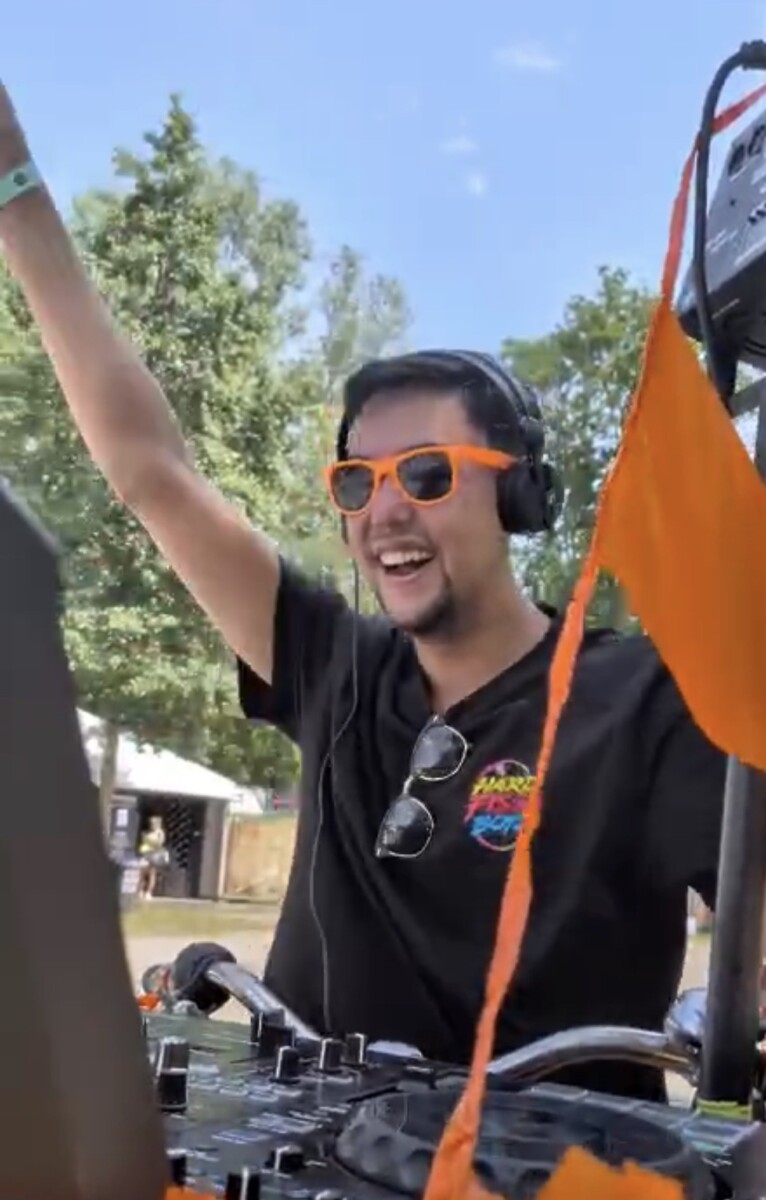 fietsende dj bart